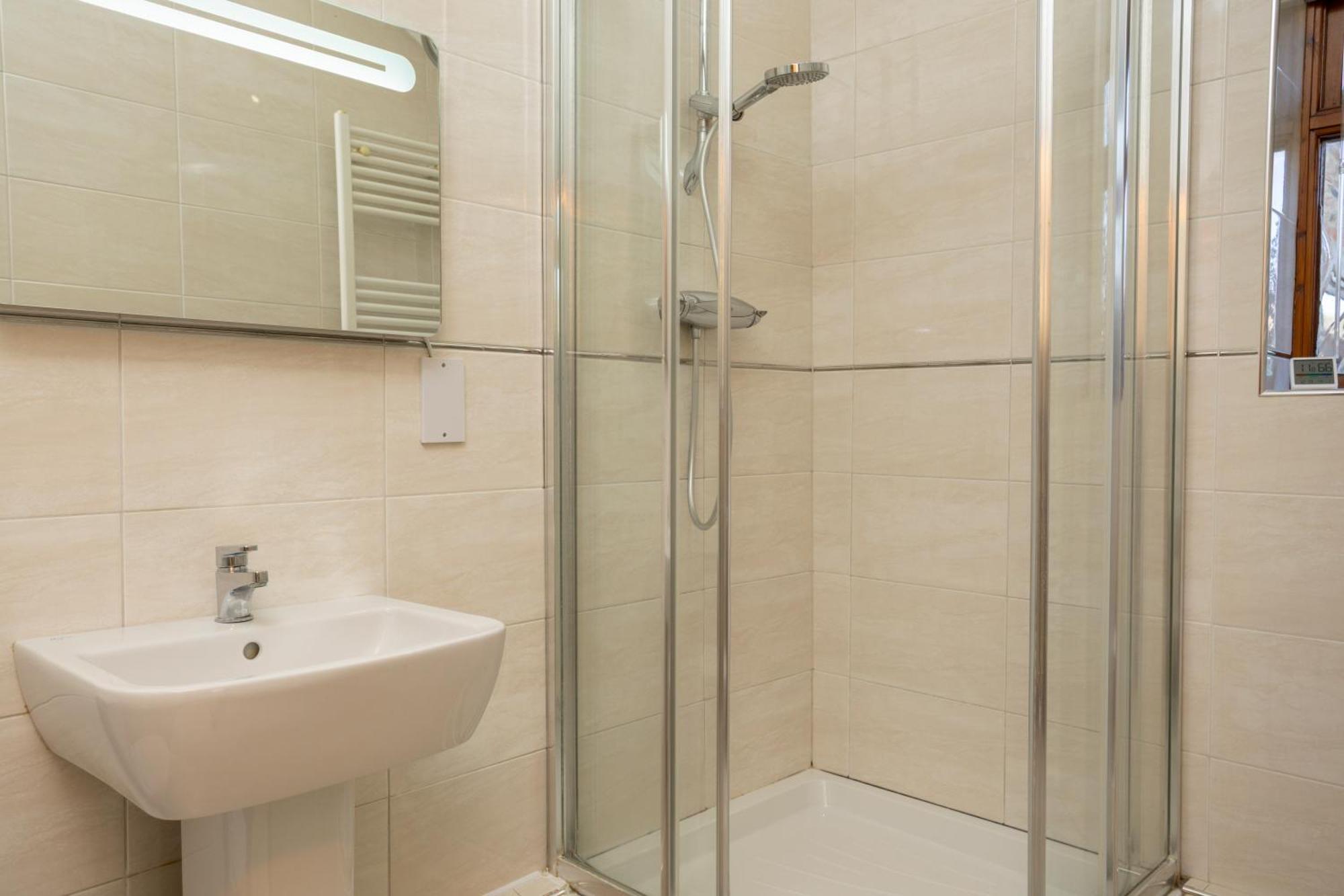 Isabella Place In York - 2 Double Beds, 1 Large Double Bed, Ideal For Families * York
